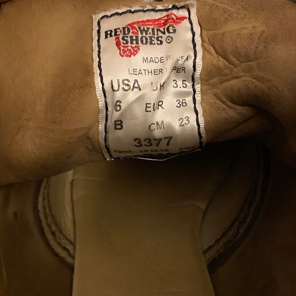 Red Wing Heritage Women, Olive Mohave Moc Toe- Size 6 - Picture 5 of 8